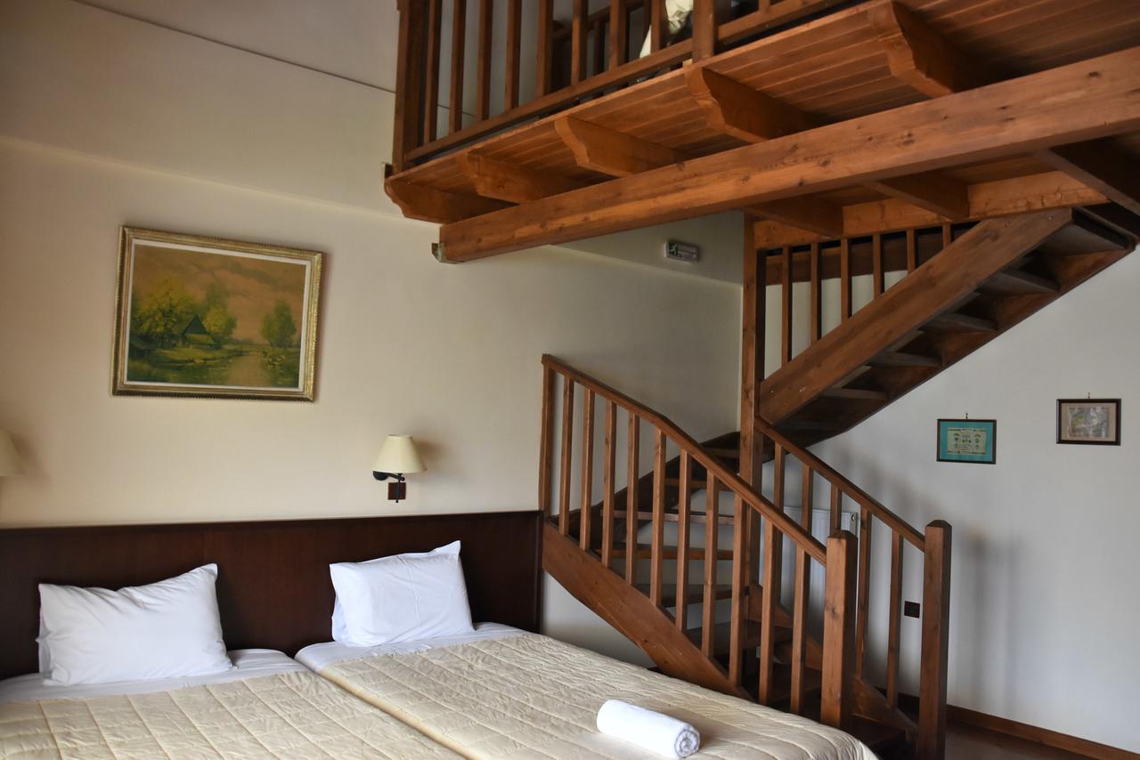 Olvios Hotel Gúra Kültér fotó