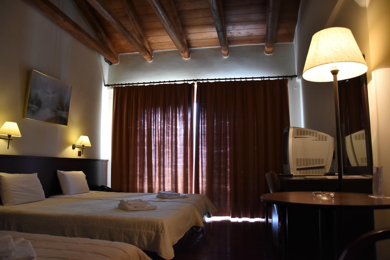 Olvios Hotel Gúra Kültér fotó