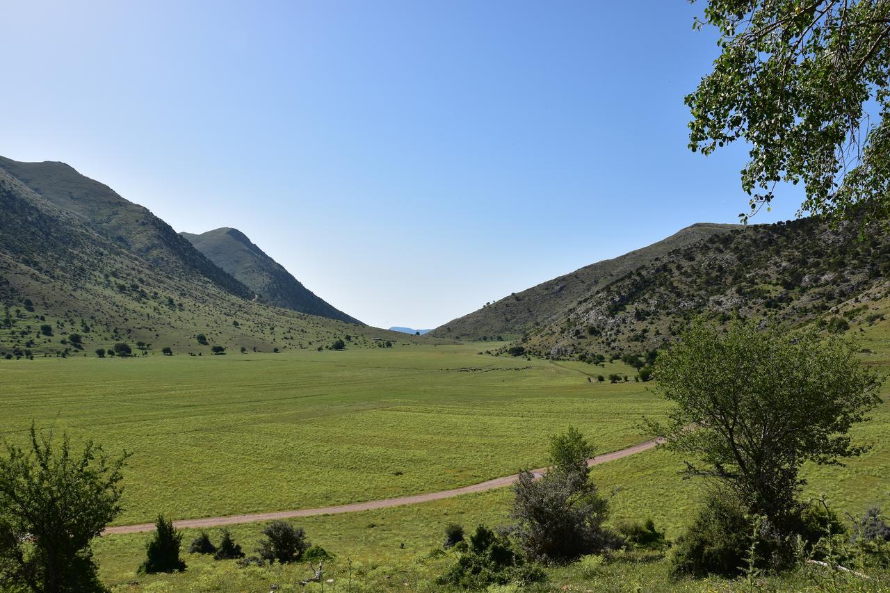 Olvios Hotel Gúra Kültér fotó