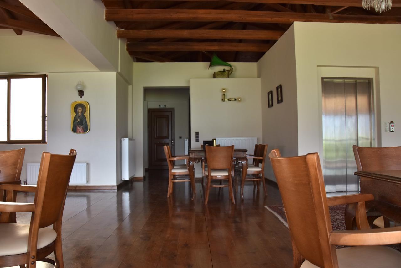 Olvios Hotel Gúra Kültér fotó
