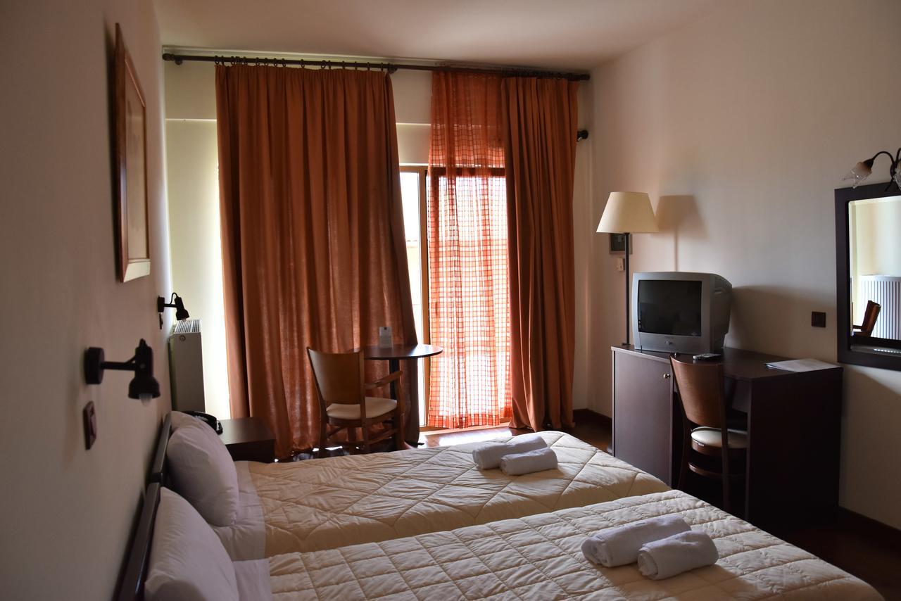 Olvios Hotel Gúra Kültér fotó